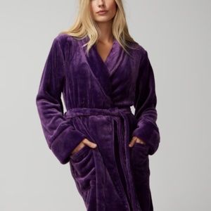 Soma Short Robe